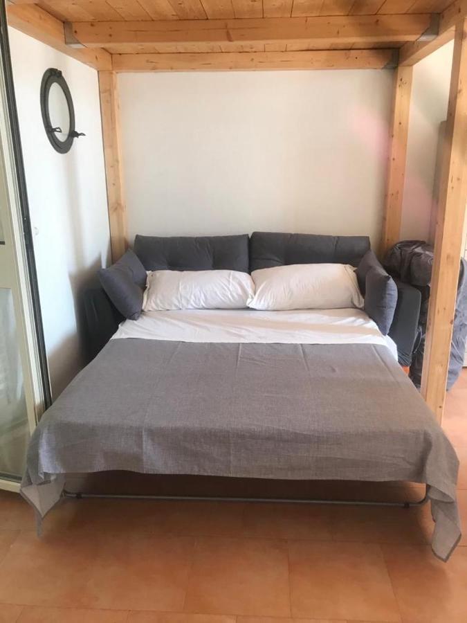 Pia Beach House Баколи Экстерьер фото