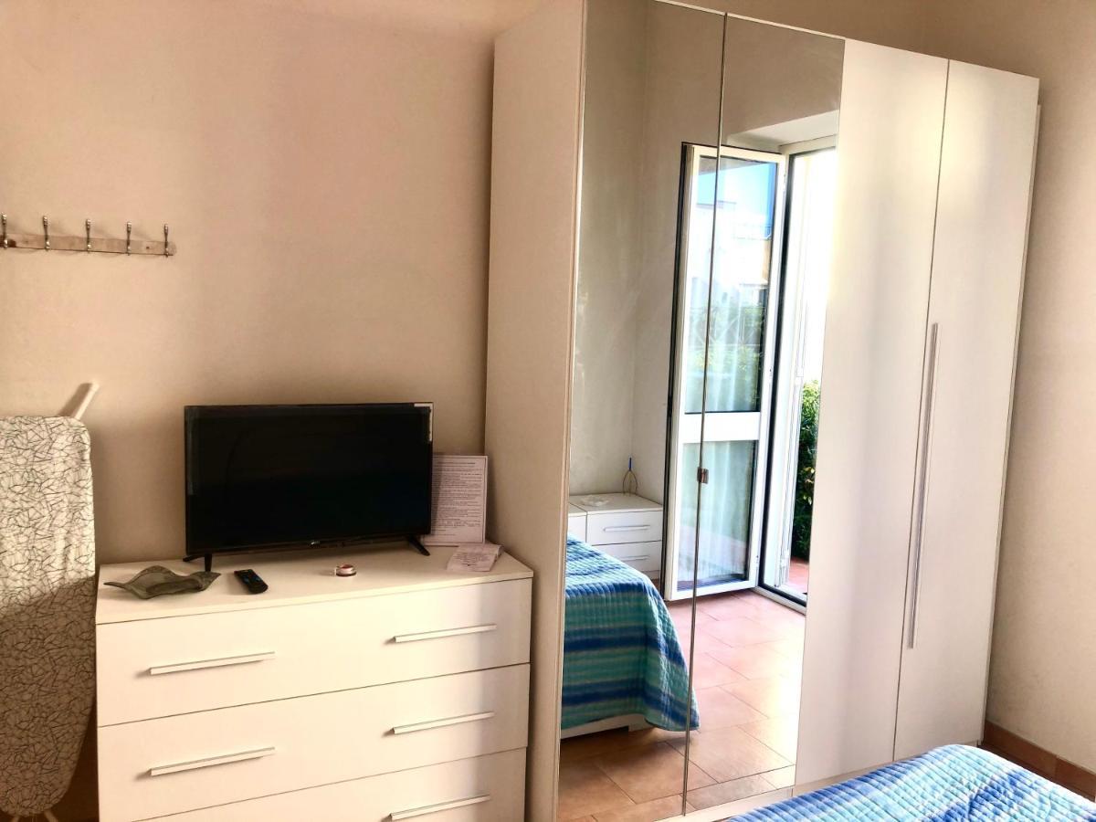 Pia Beach House Баколи Экстерьер фото